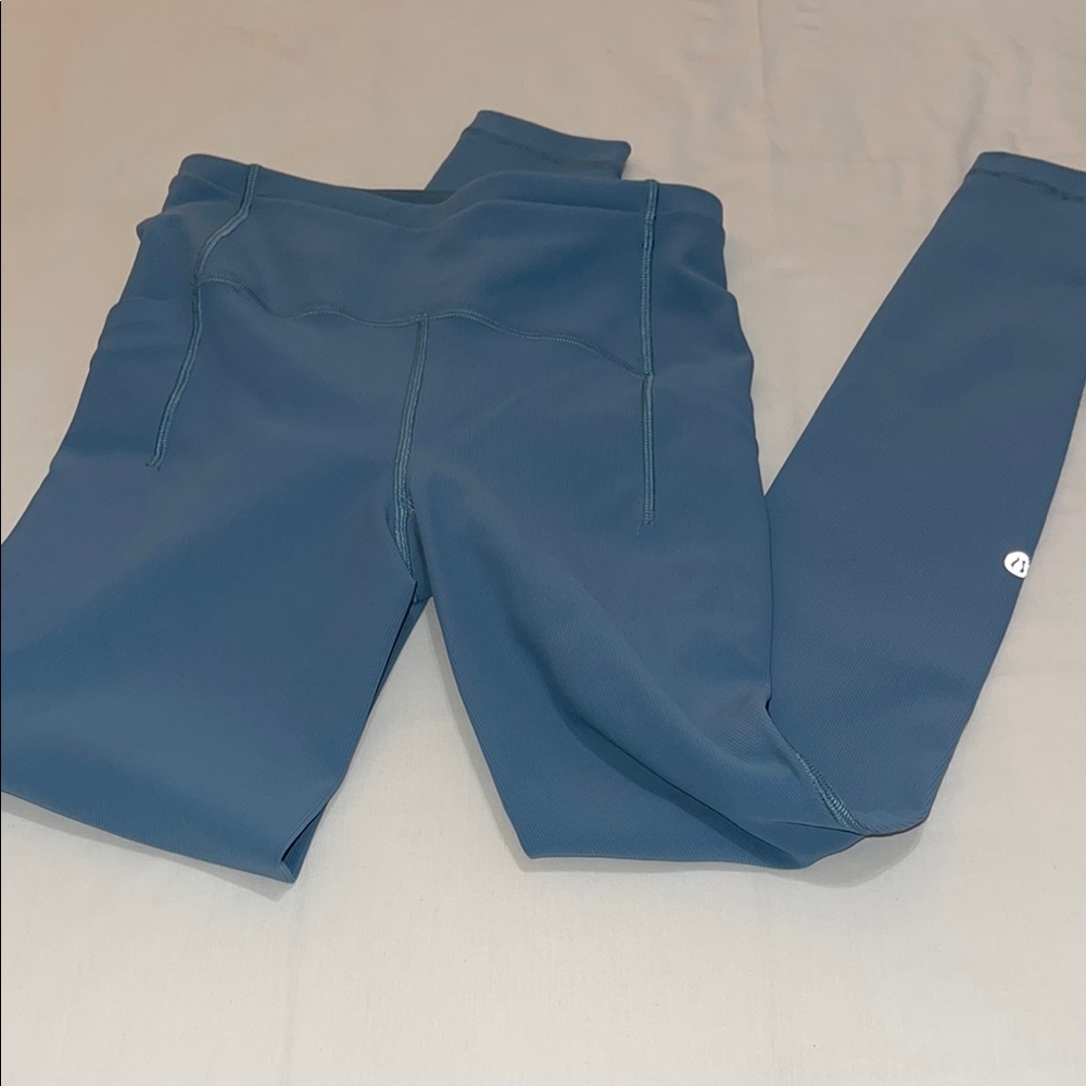 Women’s Blue Leggings